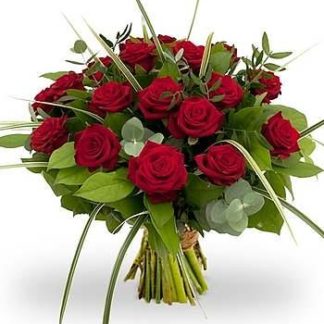 19 red roses with greenery | Flower Delivery Zelenograd