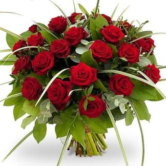 25 red roses with greenery | Flower Delivery Zelenograd